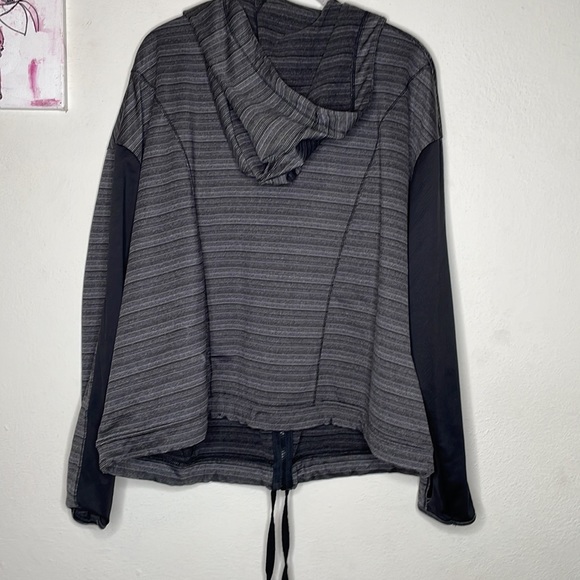 Livi Active adorable space dyed high neck and full zip hoodie,  size 18-20 - Picture 2 of 8